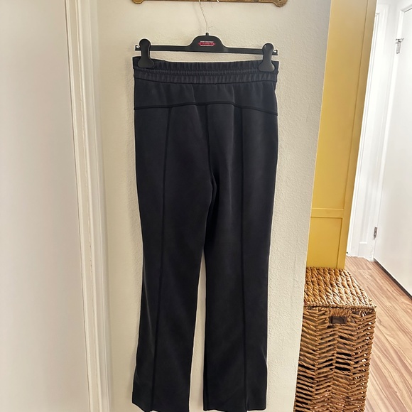 Lululemon Softstreme High-Rise Pant - Regular - Size 6 - Picture 2 of 9